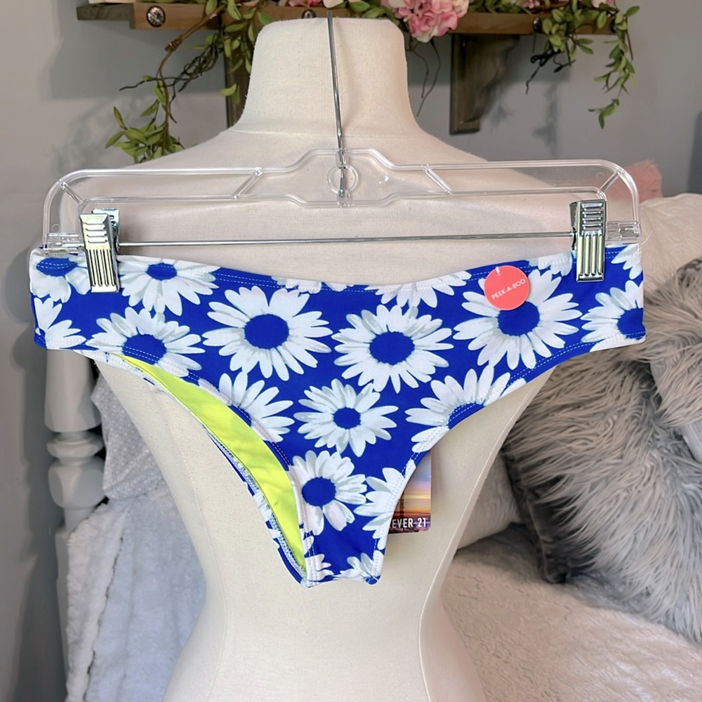 Bikini Bottom Royal Blue White Peek a Boo Womens L New Daisy Print